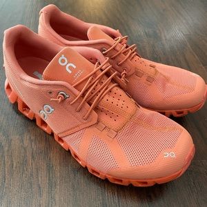 On Cloud Running shoes - never worn! Women’s size 9
